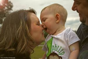 older mom young child